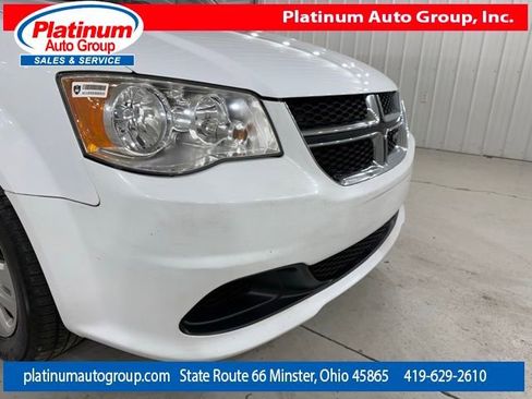 Used 2017 Dodge Grand Caravan SE FWD image 46