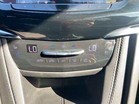 Used 2022 Cadillac XT6 Sport image 20