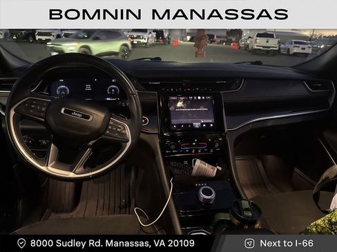 Used 2022 Jeep Grand Cherokee L Laredo image 6