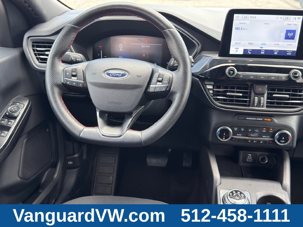 Used 2025 Ford Escape ST-Line Select AWD/4WD image 23