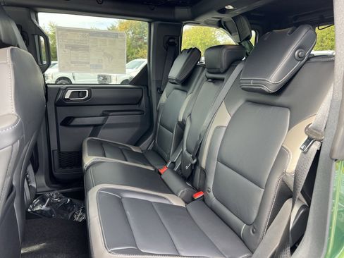 New 2025 Ford Bronco Outer Banks image 24