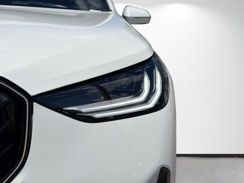 Used 2025 BMW X3 xDrive30i w/ Premium Package AWD/4WD image 9