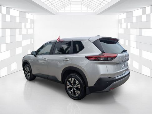 Used 2023 Nissan Rogue SV FWD image 5