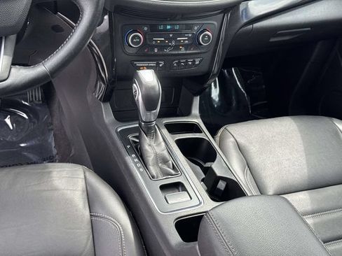 Used 2019 Ford Escape Titanium AWD/4WD image 22