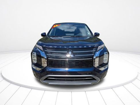 New 2026 Mitsubishi Outlander SE image 9