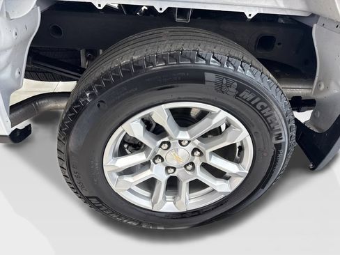 Used 2023 Chevrolet Silverado 1500 LT AWD/4WD image 85