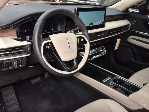 New 2026 Lincoln Corsair Reserve image 34