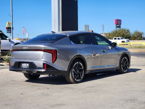 New 2025 Kia K4 GT-Line w/ GT-Line Sunroof Package image 3