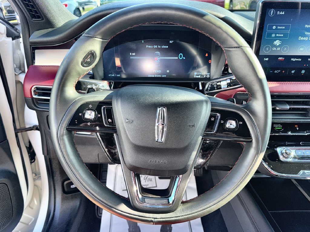 Used 2026 Lincoln Corsair Grand Touring AWD/4WD image 11