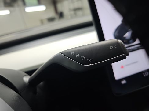 Used 2021 Tesla Model Y Performance AWD/4WD image 24