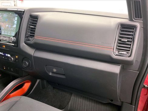 Certified 2022 Nissan Frontier PRO-4X w/ Technology Package image 15