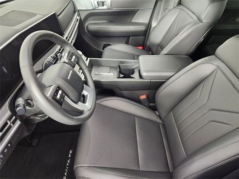 Certified 2025 Hyundai Santa Fe SEL image 10
