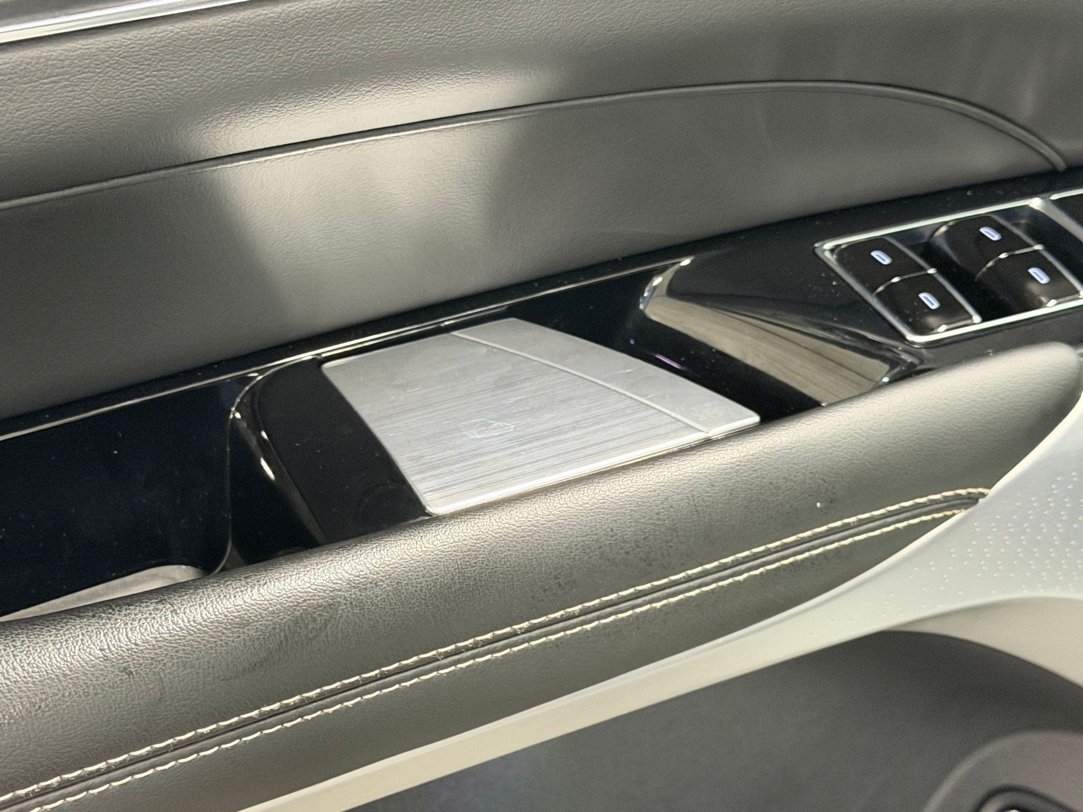 Certified 2024 Cadillac Lyriq Sport RWD image 38