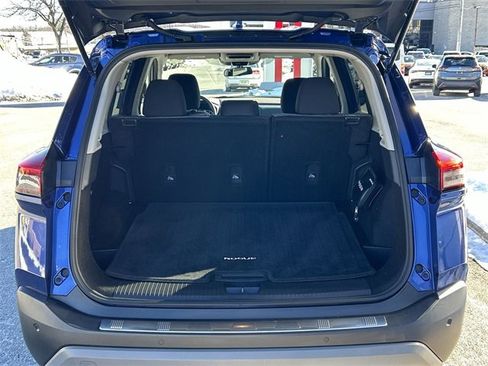 Certified 2022 Nissan Rogue SV image 26