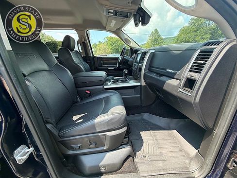 Used 2013 RAM 1500 Laramie w/ Convenience Group AWD/4WD image 16