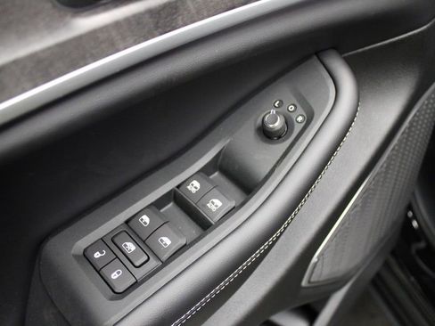 New 2025 Jeep Grand Cherokee Limited w/ Luxury Tech Group II image 29