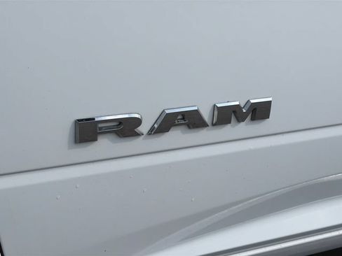 Used 2021 RAM 2500 Big Horn w/ Level 1 Equipment Group AWD/4WD image 21