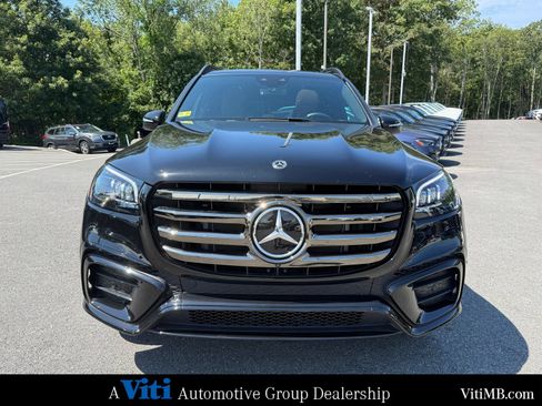 Certified 2025 Mercedes-Benz GLS 450 4MATIC w/ Pinnacle Trim Package image 3