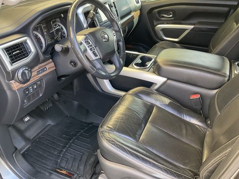 Used 2017 Nissan Titan SL w/ Off-Road Package AWD/4WD image 26