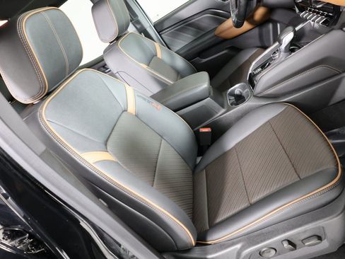 Used 2024 GMC Canyon AT4 w/ AT4 Premium Package image 41