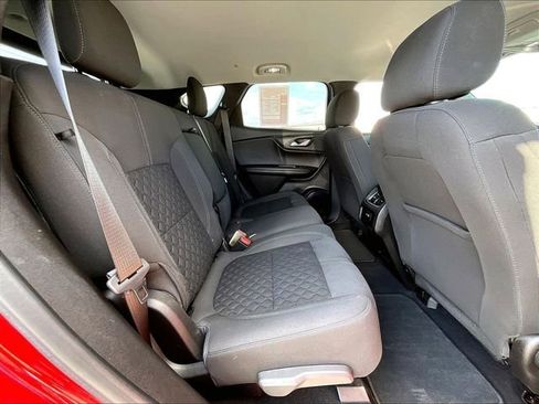 Used 2021 Chevrolet Blazer LT FWD image 16
