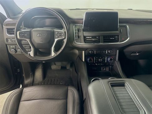 Used 2022 Chevrolet Tahoe Z71 w/ Z71 Off-Road Package image 18