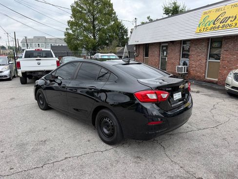 Used 2018 Chevrolet Cruze LS FWD image 6