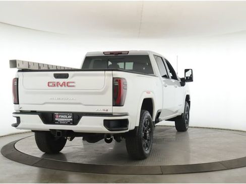 Used 2025 GMC Sierra 2500 AT4 w/ Technology Package image 7