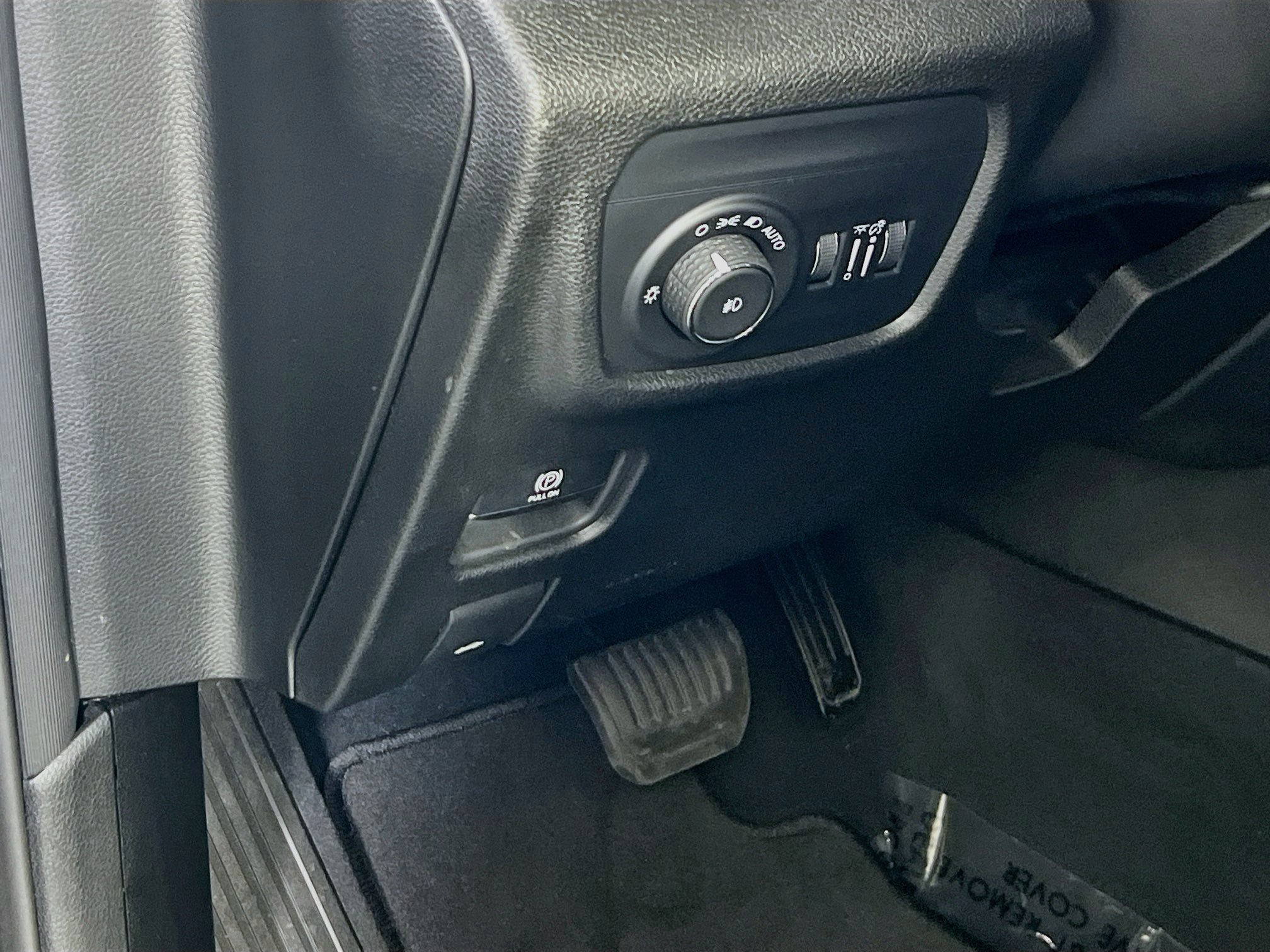 Used 2023 Jeep Grand Cherokee Limited AWD/4WD image 10