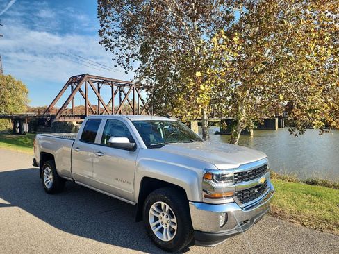 Used 2016 Chevrolet Silverado 1500 LT w/ All Star Edition image 7