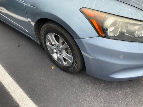 Used 2011 Honda Accord LX-P image 2