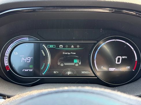 Used 2022 Kia Niro EX Premium FWD image 10