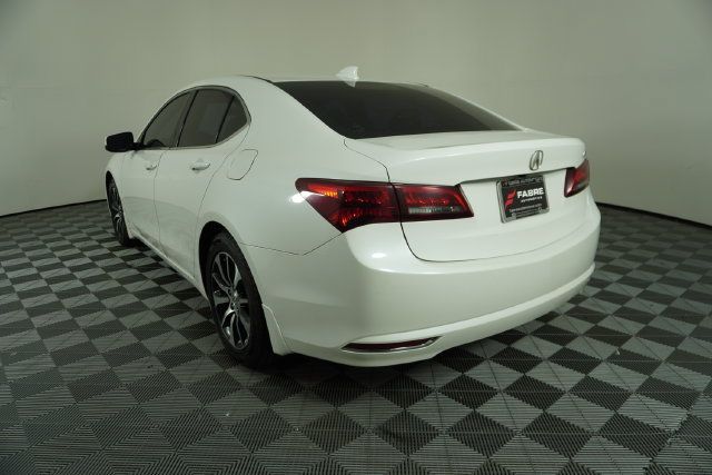 Used 2017 Acura TLX FWD image 5