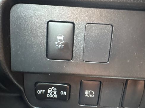Used 2021 Toyota Tacoma SR w/ SR Convenience Package RWD image 34