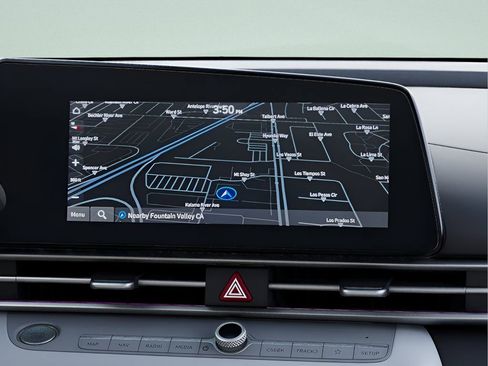 New 2025 Hyundai Elantra Limited image 13