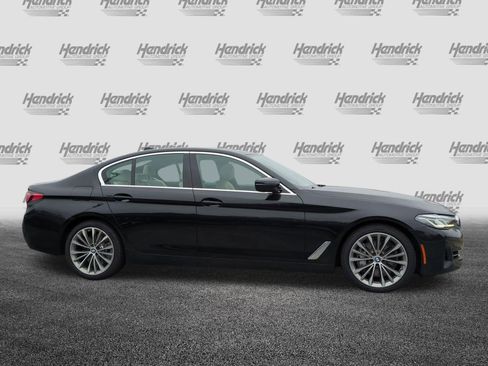 Used 2023 BMW 540i xDrive w/ Premium Package image 11