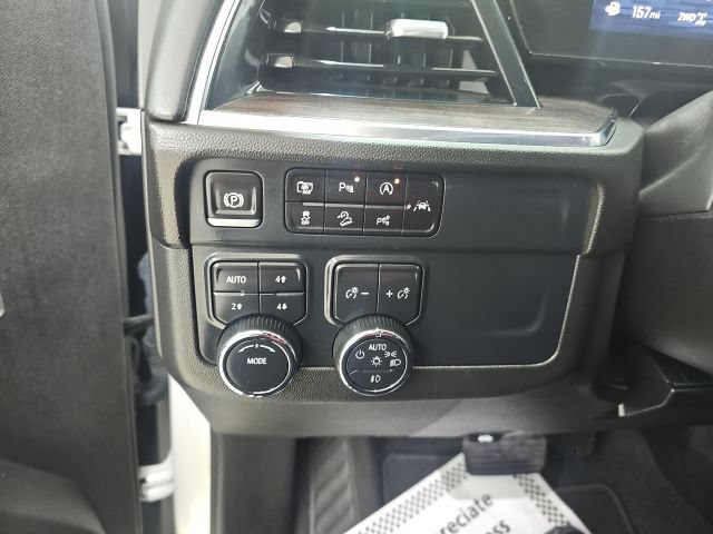 Used 2025 Chevrolet Suburban Z71 AWD/4WD image 12