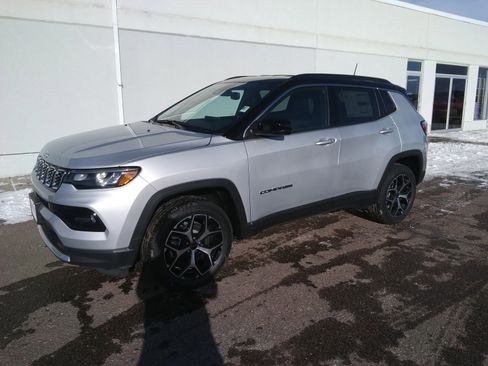 New 2026 Jeep Compass Limited AWD/4WD image 2