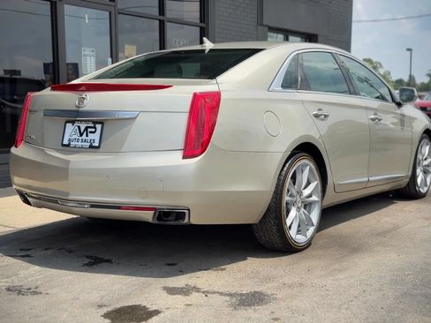 Used 2013 Cadillac XTS Premium AWD/4WD image 2