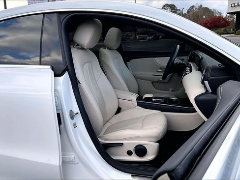 Certified 2022 Mercedes-Benz CLA 250 image 8