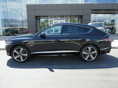 Used 2026 Genesis GV80 3.5T e-SC AWD/4WD image 3