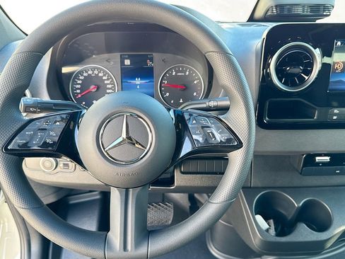 New 2026 Mercedes-Benz Sprinter 2500 image 11