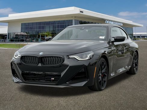 New 2026 BMW M240i Coupe image 4