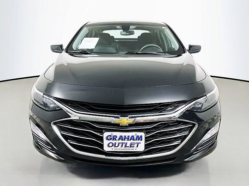 Used 2022 Chevrolet Malibu LT FWD image 2