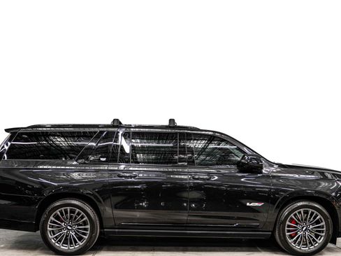 Used 2024 Cadillac Escalade ESV V w/ LPO, Floor Liner Package AWD/4WD image 2