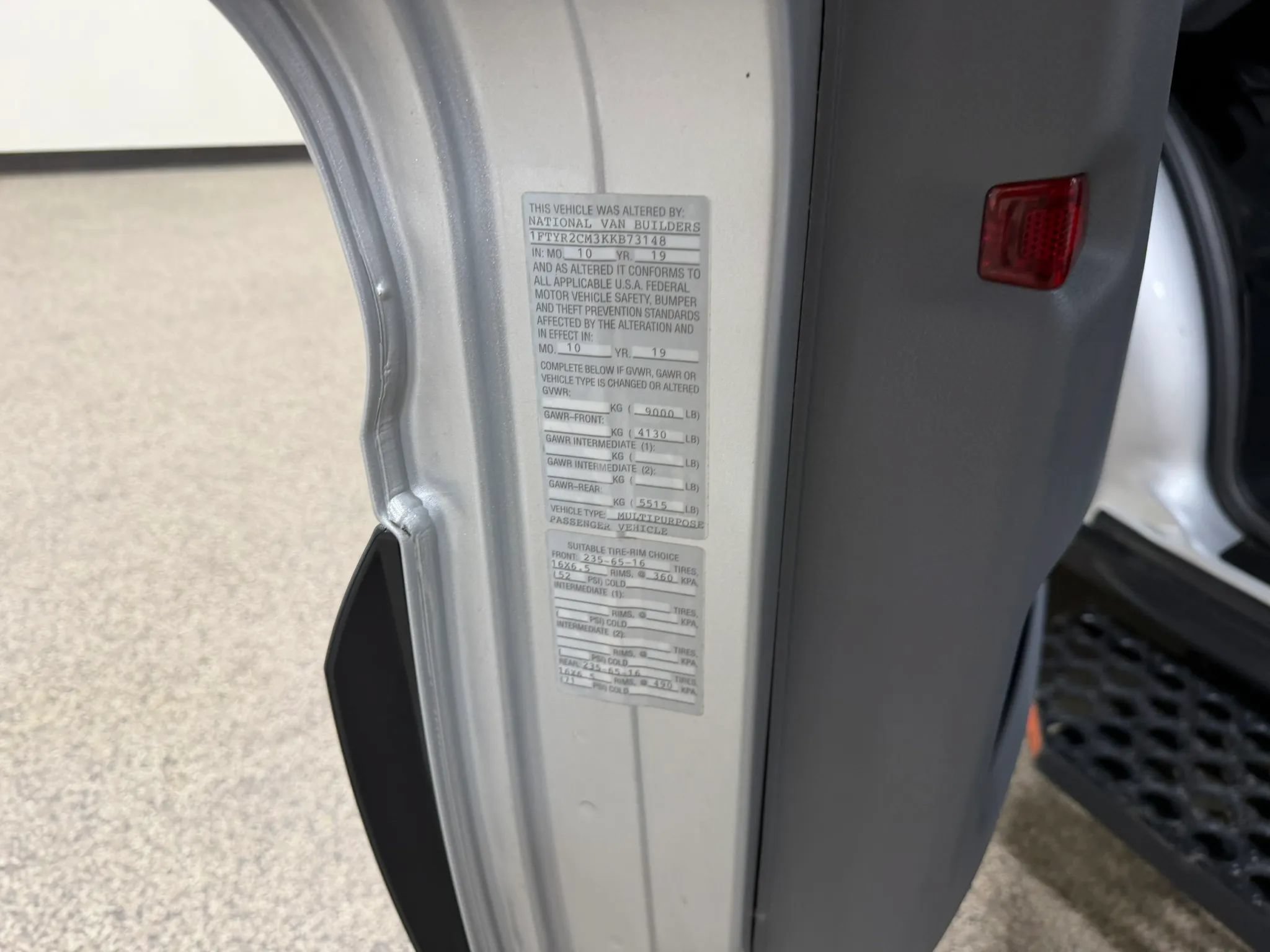 Used 2019 Ford Transit 250 148 Medium Roof RWD image 73
