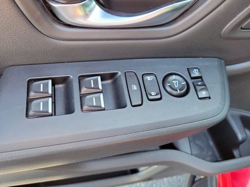 Certified 2025 Honda Pilot Black Edition image 24