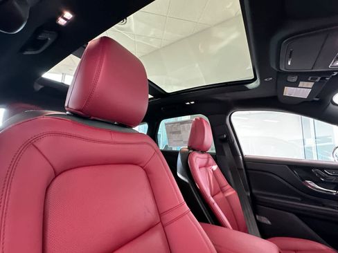 New 2026 Lincoln Corsair Grand Touring image 18