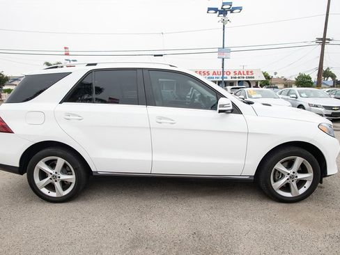 Used 2017 Mercedes-Benz GLE 350 w/ Premium 1 Package image 5