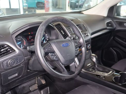 Used 2016 Ford Edge SE FWD image 17